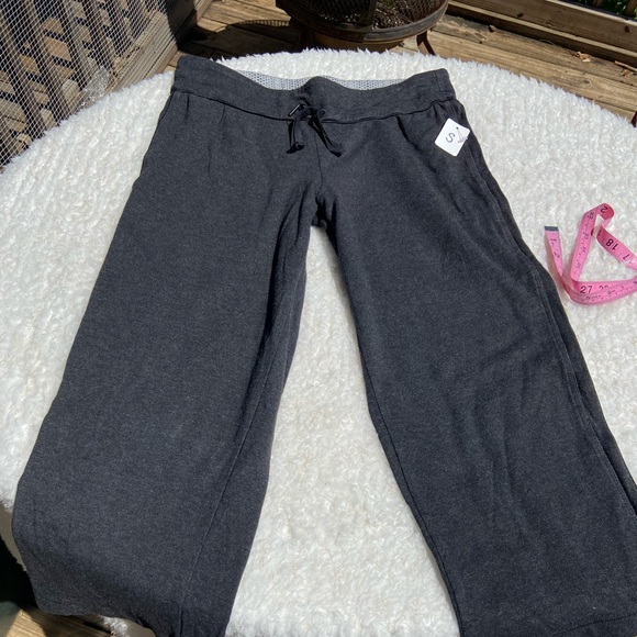 GreenTea Pants & Jumpsuits | Green Tea Womens Exercise Capris | Poshmark